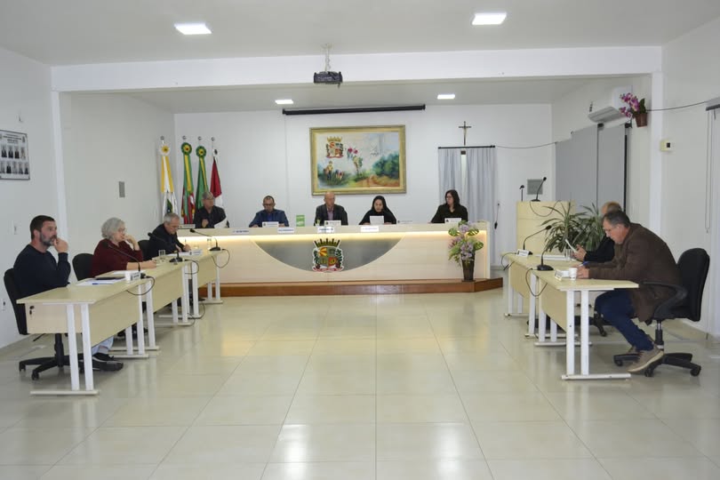 APROVADOS PROJETOS DE CONTRATAÇÃO DE MOTORISTAS