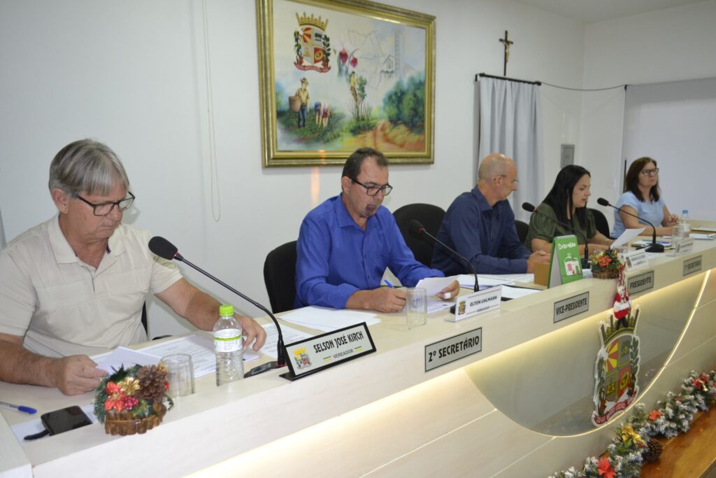 CÂMARA EM DESTAQUE / MOÇÃO DE APLAUSOS